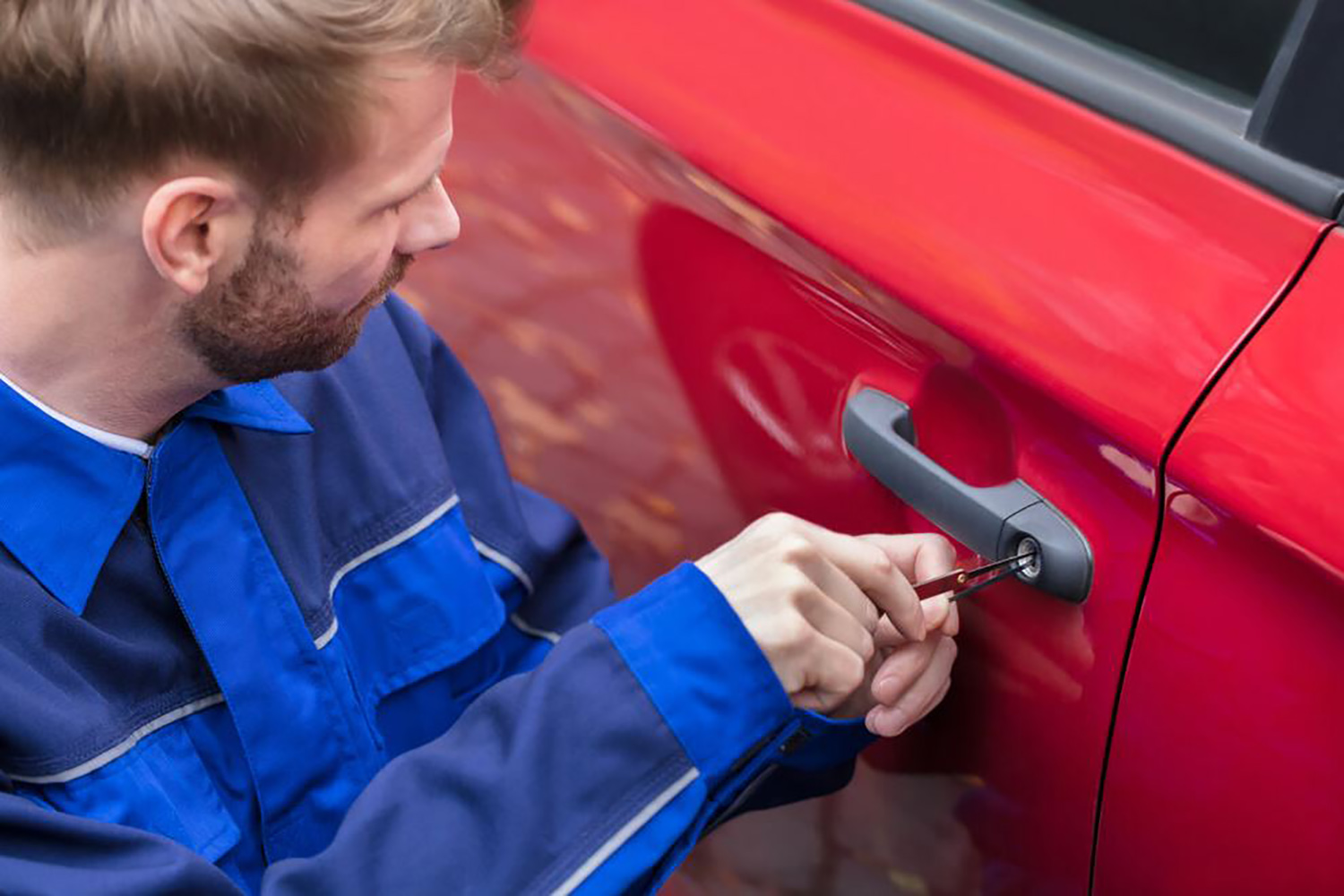 Automotive Locksmith technician